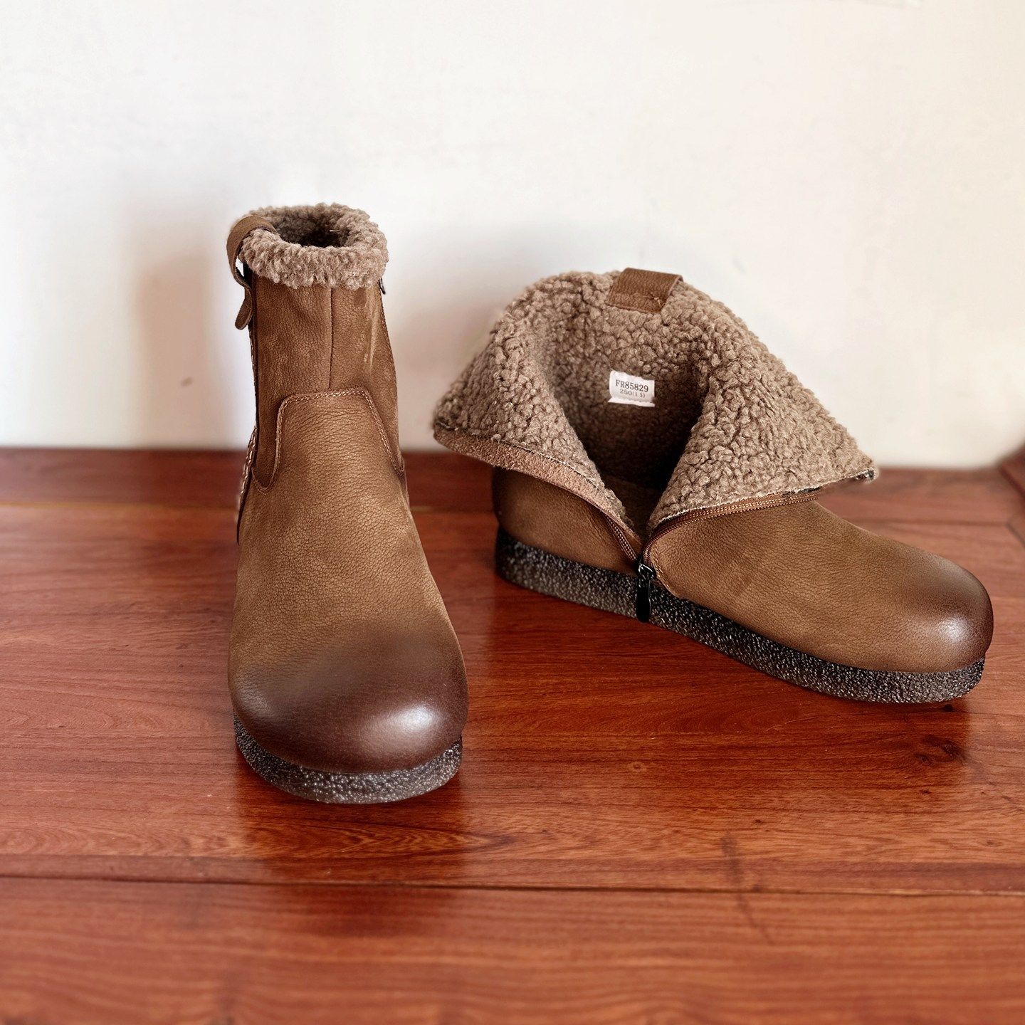 【烁掌柜】2025冬复古风手工真皮女靴头层牛皮加厚保暖棉靴雪地靴,淘宝优惠券,粉丝福利购,淘宝优惠卷