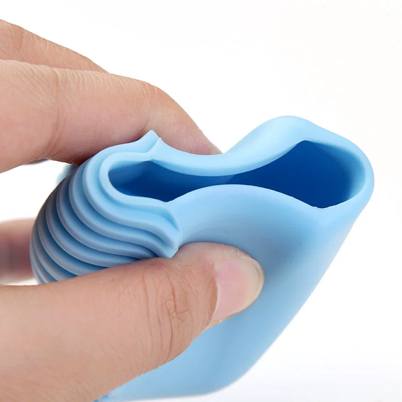 Silicone small brush for laundry, increased thickness