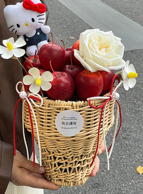 网红冰淇淋花篮玩偶花束