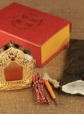 尼泊尔工艺吊坠螺丝扣嘎乌盒