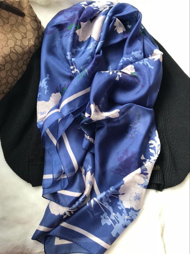 西班牙MD 女士scarf 蓝色植物花卉真丝丝巾 加宽披肩轻奢蚕丝围巾 - 图0