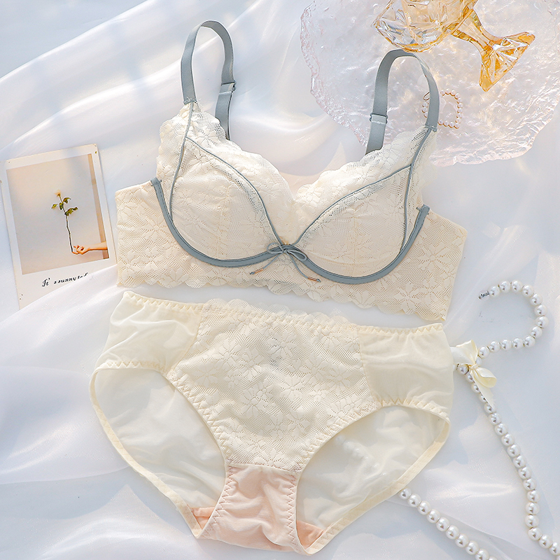 聚拢收副乳防下垂无钢圈嫦香诗内衣 嫦香诗文胸