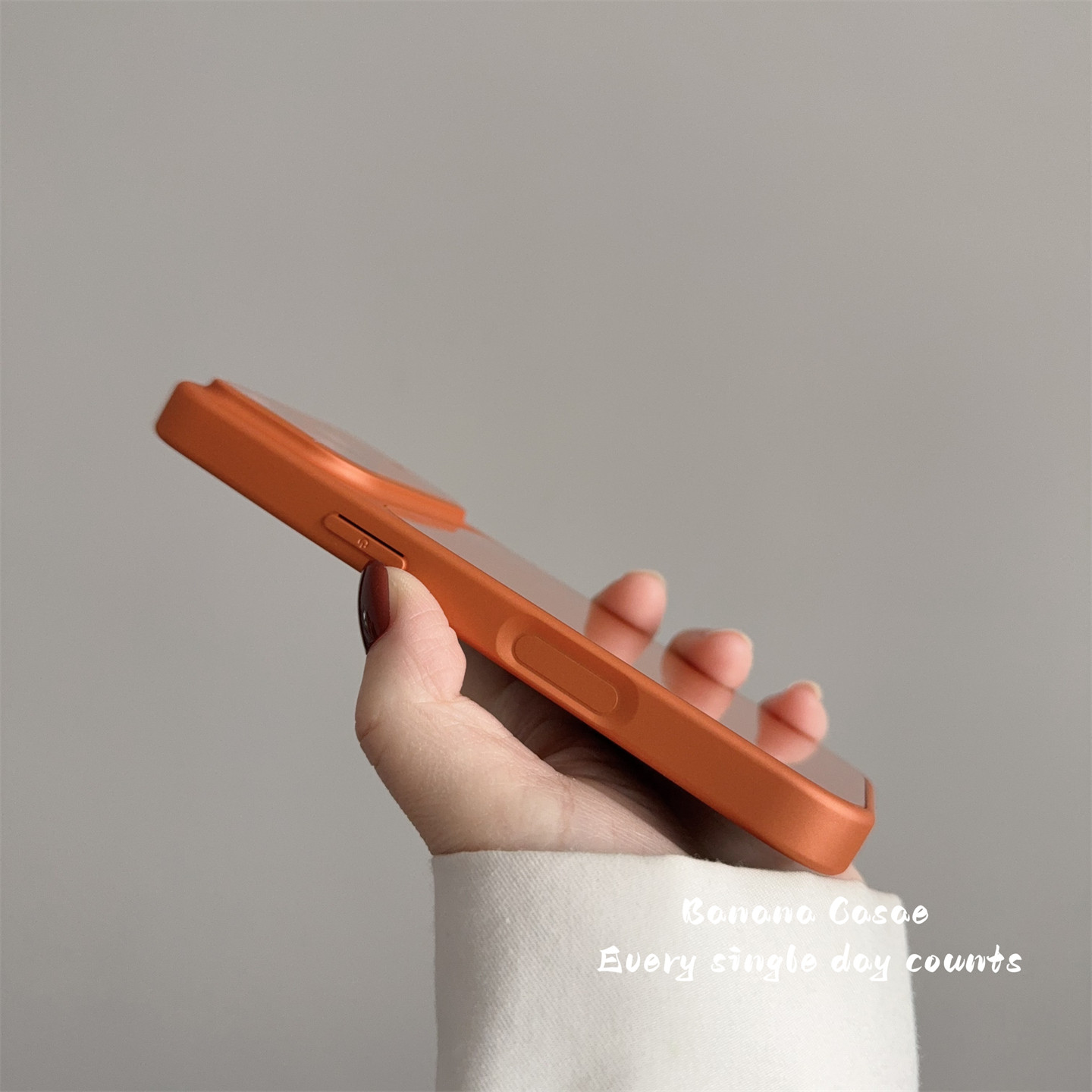 BananaCase高级感简约橙色大视窗镜头膜适用iPhone17苹果16promax手机壳17pro新款15pro防摔13/14pro保护套硬,淘宝优惠券,粉丝福利购,淘宝优惠卷