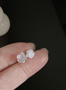 爆款白色耳钉玫瑰花小众设计感