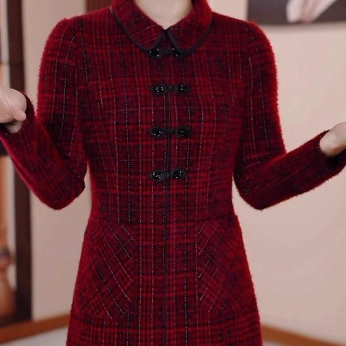 高档贵妃绒红色格子连衣裙2025秋冬新款洋气减龄喜婆婆高雅礼服女,淘宝优惠券,粉丝福利购,淘宝优惠卷