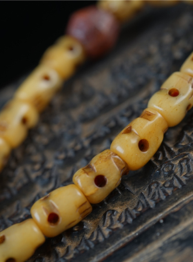 保真西藏传天然牦牛骨雕骷髅珠手链藏式油润骨头珠串尸陀林主手持