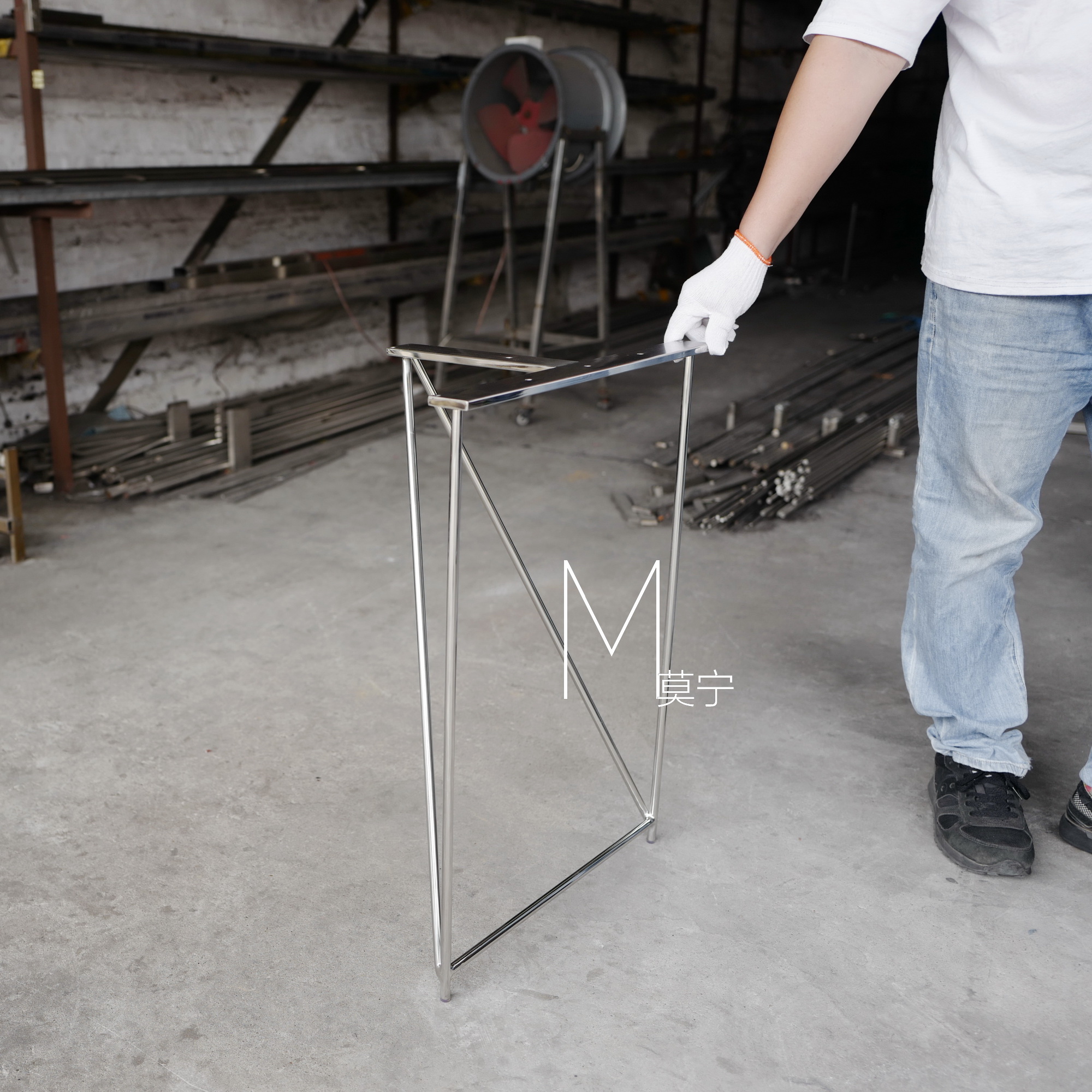 （包邮）简约强大支撑的线条桌腿 镜面不锈钢  莫宁桌腿  A143 - 图2