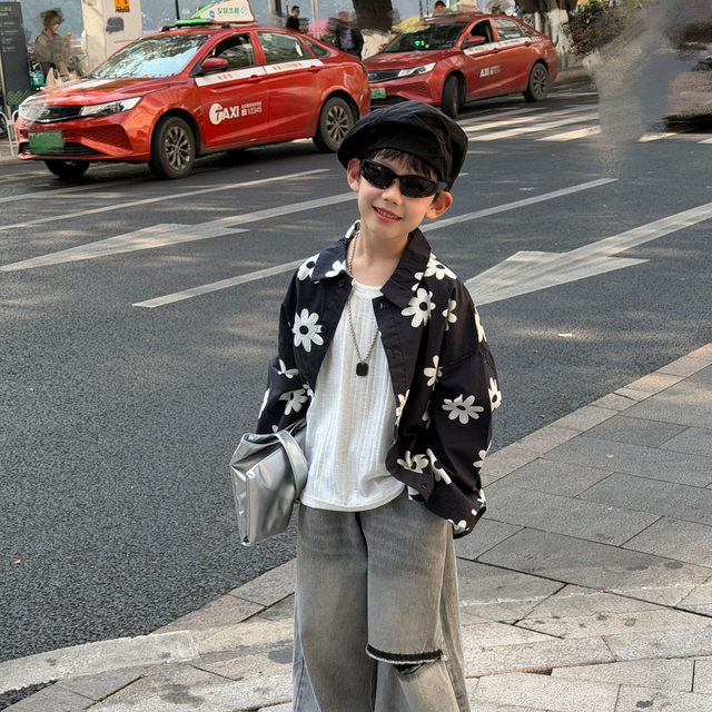 ແນວໂນ້ມ cardigan ຂອງເດັກຊາຍລະດູໃບໄມ້ປົ່ງໃຫມ່ປີ 2026 ຂອງ Xiaojia