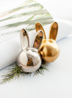 陶瓷创意兔年吉祥物招财桌面摆件