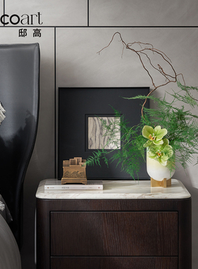 样板房间卧室床头柜摆件永生苔藓