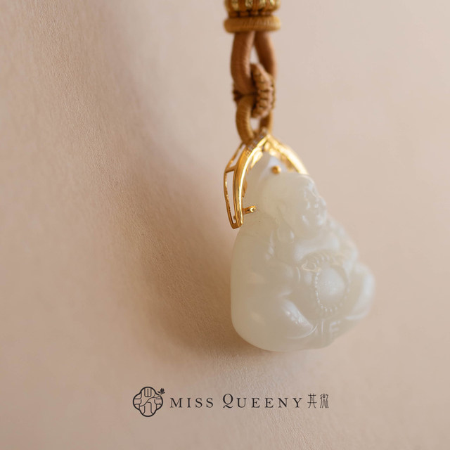 MissQueeny Qiwei|18K gold and white jade Buddha pendant braided rope new Chinese style elegant
