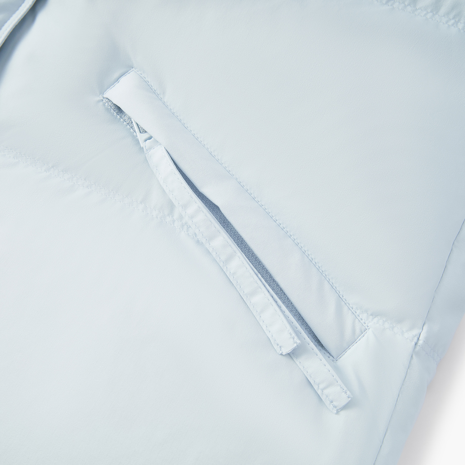 爱居兔浅蓝色短款羽绒服女2025年冬季新款可拆卸帽小个子保暖外套 - 图2