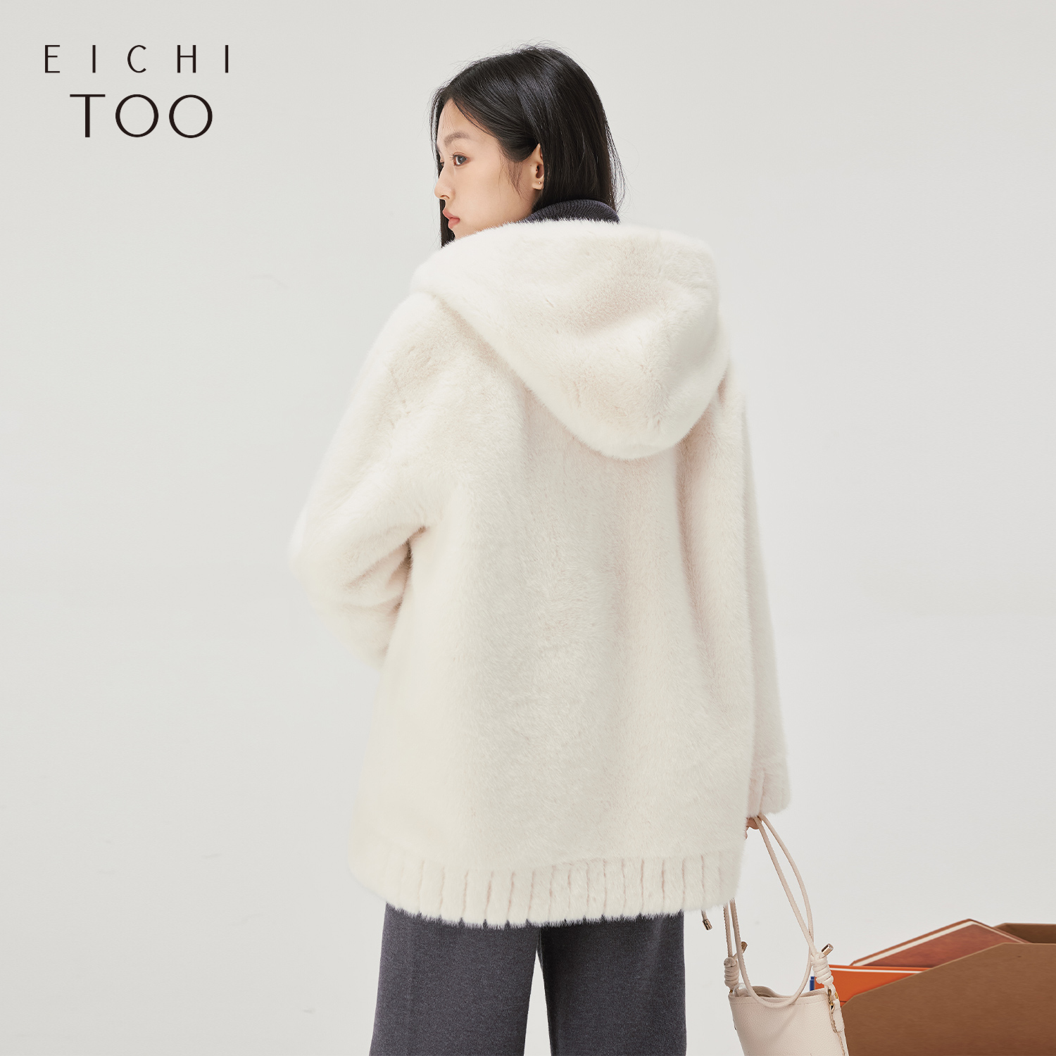 爱居兔短外套女冬季新款高级感连帽防风保暖大衣 - 图2