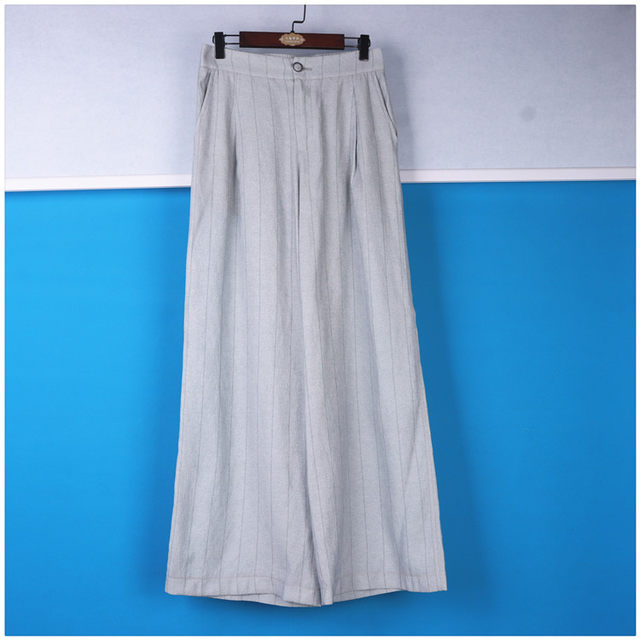 30 ປີຂອງຍີ່ຫໍ້ສູງທີ່ສຸດ euphemistic ແລະ pants ປົກກະຕິເປັນເອກະລັກ