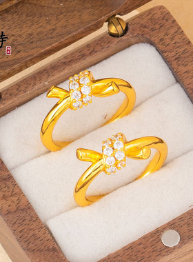 金店同款时尚简约打结戒指轻奢潮流高保色沙金镶钻缠绕扭结开口