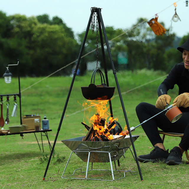 Outdoor cast iron Dutch Pot Camp Wild Pork Life