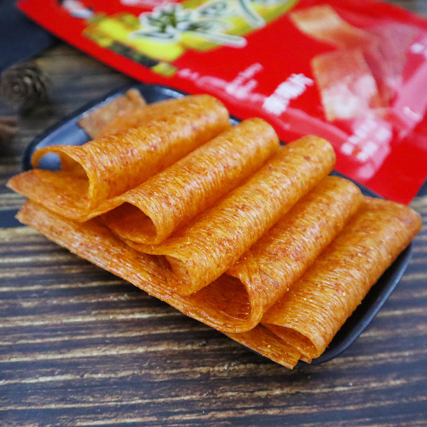 毛劲松嘴巴香亲嘴片老式麻辣片辣条大包零食校园儿时怀旧面筋小吃