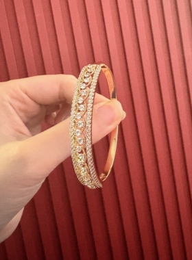 旭平复古大量感设计感中古风时尚轻奢镂空花环合金卡扣手镯