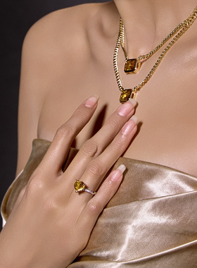 旭平时尚ins风轻奢时尚明媚黄色爱心戒指合成立方氧化锆闪烁指环