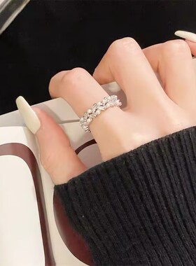 艳艳冷感仿珍珠马眼戒指女法式千金感食指戒小众轻奢高级感指环