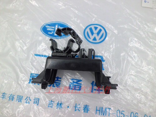 适用于蔚领高尔夫7新迈腾B8L凌渡辉昂途观L途安L氧传感器线束支架 - 图1