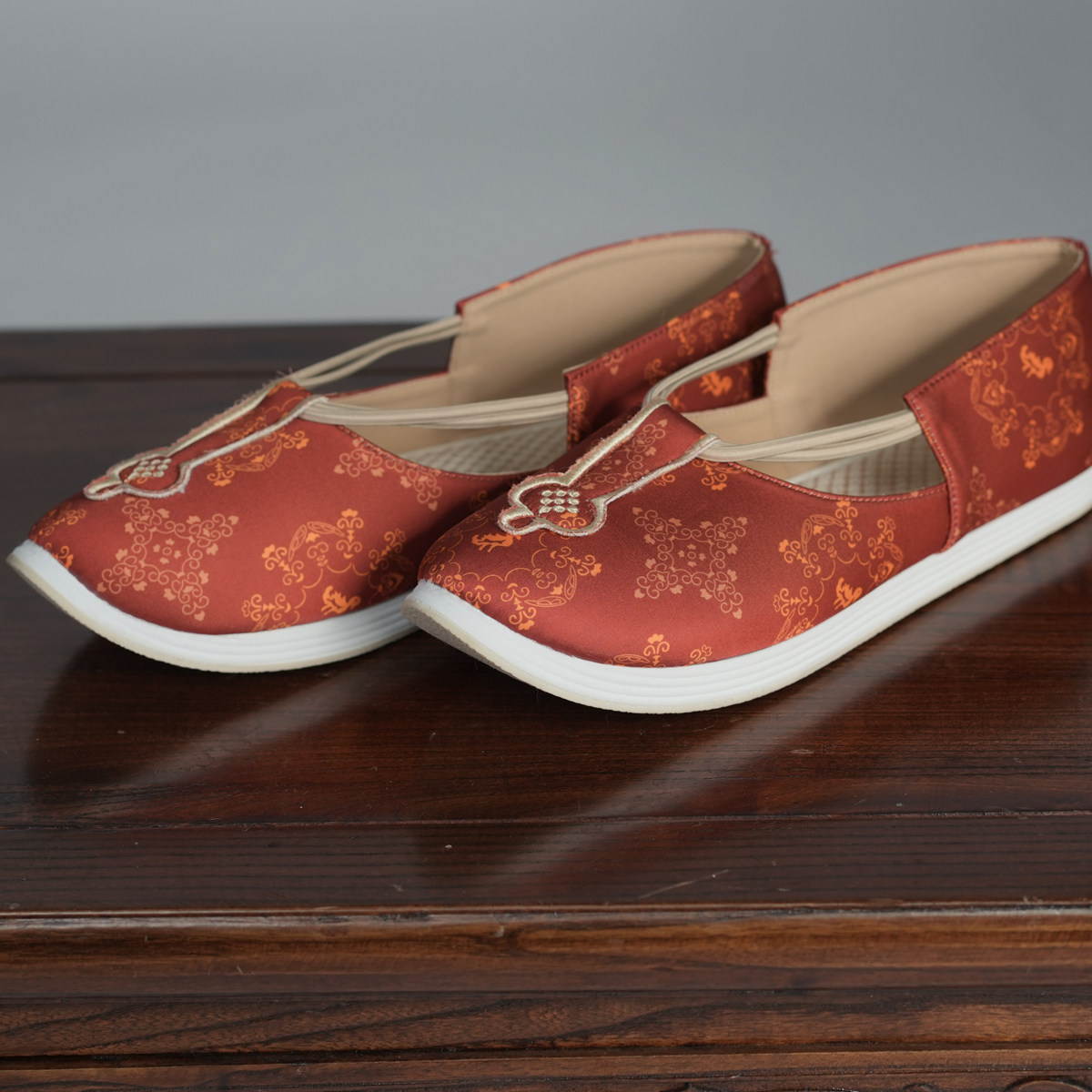 江南朱记【去踏春鸭】复原唐代如意鞋原创翘头鞋百搭汉服鞋子女平,淘宝优惠券,粉丝福利购,淘宝优惠卷