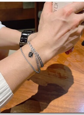 痞帅钛钢新款男士高级感手链双层轻奢小众爱心ins潮流配饰