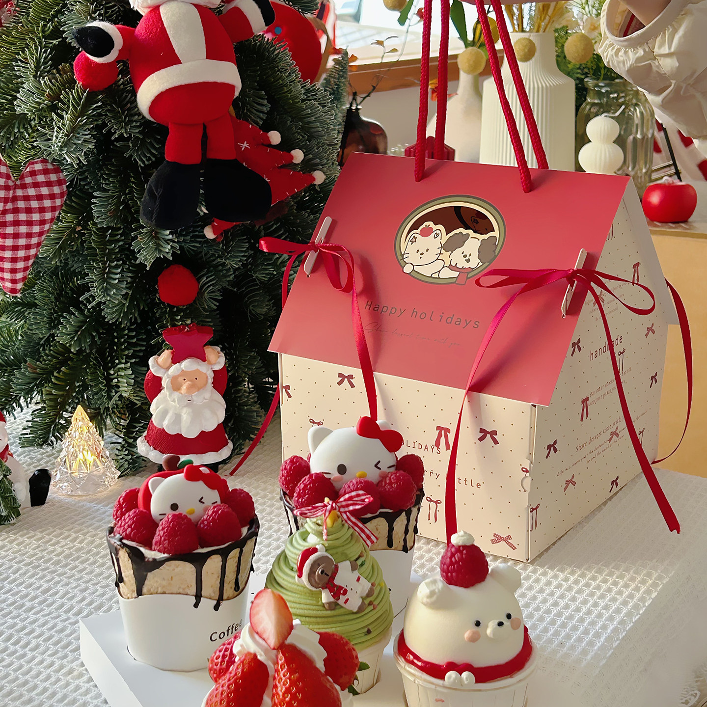 包邮网红圣诞节新年跨年红房子纸杯蛋糕礼盒手提包装甜品饼干盒,淘宝优惠券,粉丝福利购,淘宝优惠卷