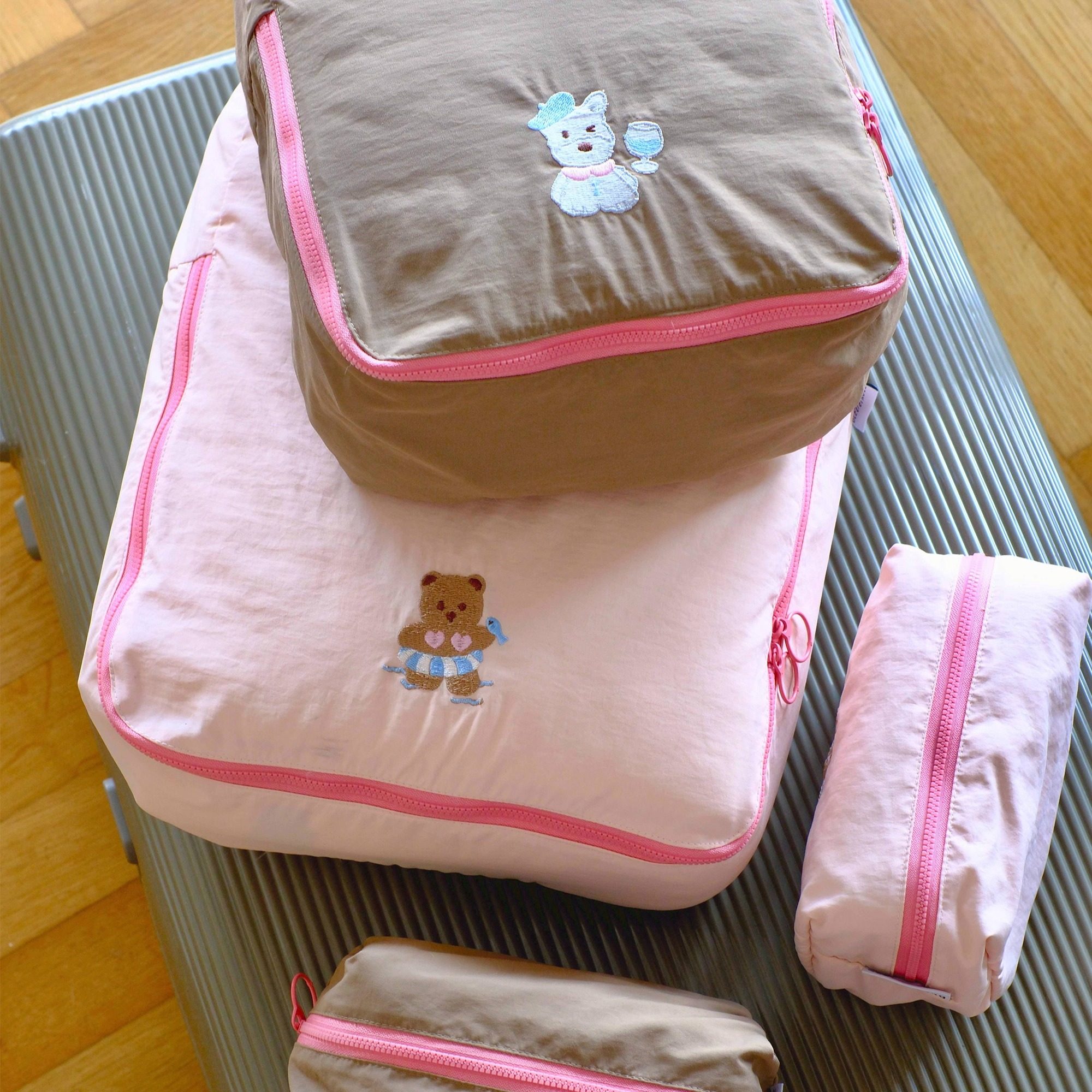 BLEU et ROSE【方块】原创卡通刺绣防水旅行洗漱包行李收纳袋化妆,淘宝优惠券,粉丝福利购,淘宝优惠卷