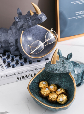 玄关收纳门口牛气冲天招财放钥匙