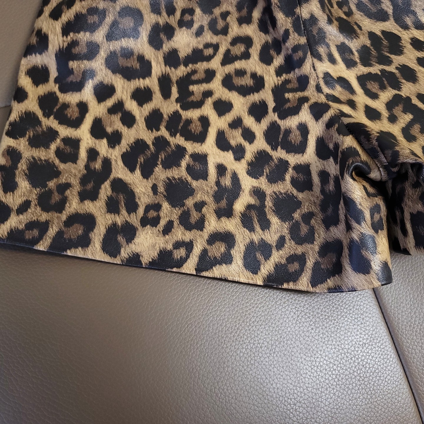 港风豹纹真皮女裤休闲外穿绵羊皮松紧腰短裤宽松直筒打底热裤秋装,淘宝优惠券,粉丝福利购,淘宝优惠卷