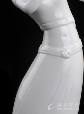 人物美女拉小提琴礼品德化白瓷