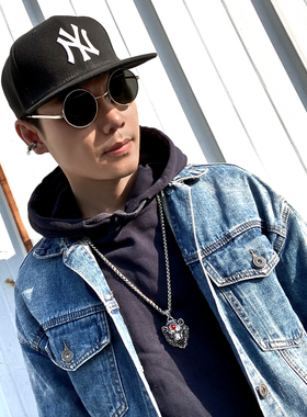 复古恶魔之眼狮子项链男士个性潮人嘻哈吊坠霸气百搭钛钢挂饰朋克