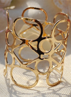 新款女士夸张手镯镀金镂空金属首饰饰品欧美流行开口宽面手环爆款