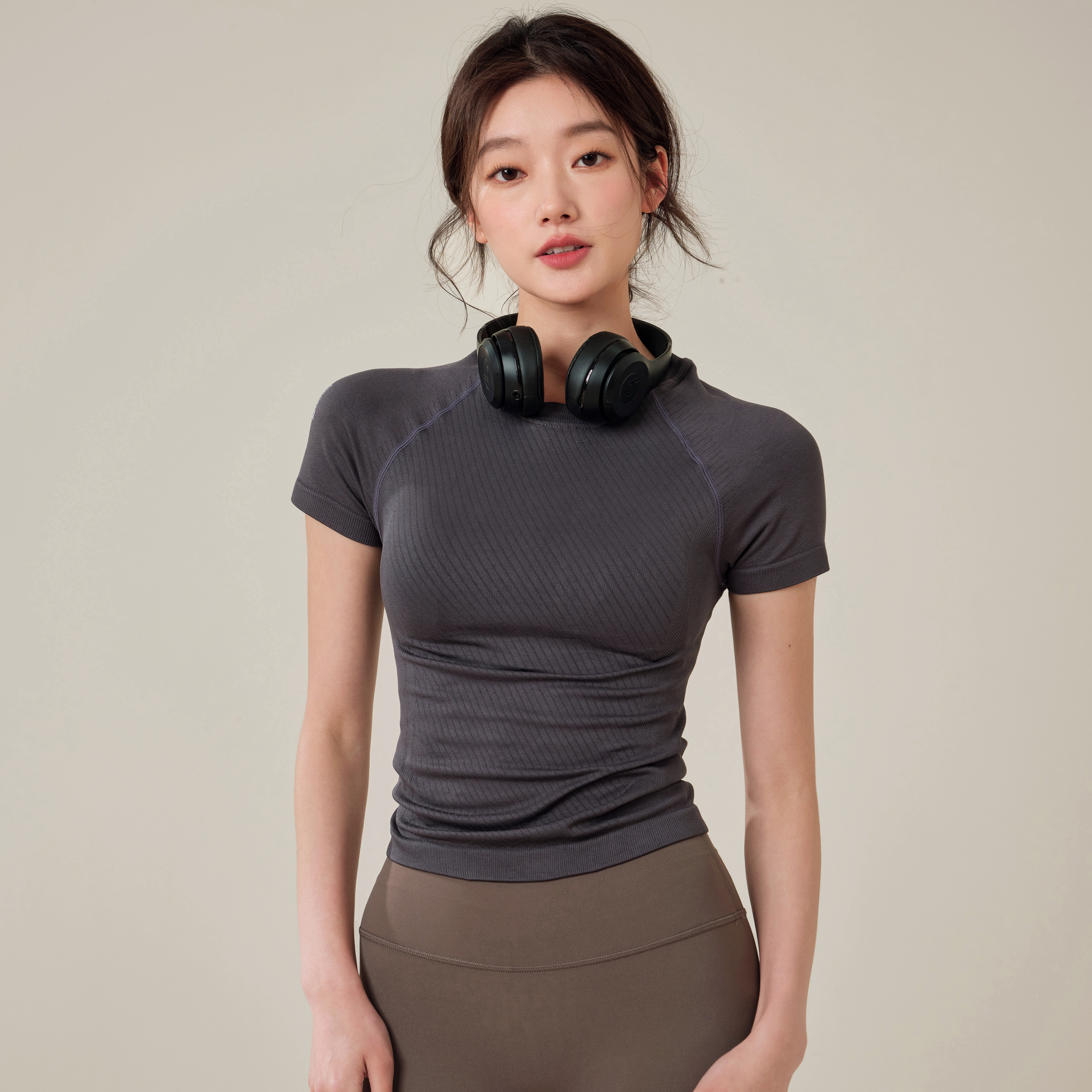 健身女孩紧身显瘦瑜伽服短袖圆领透气跑步运动t恤弹力普拉提上衣 - 图0