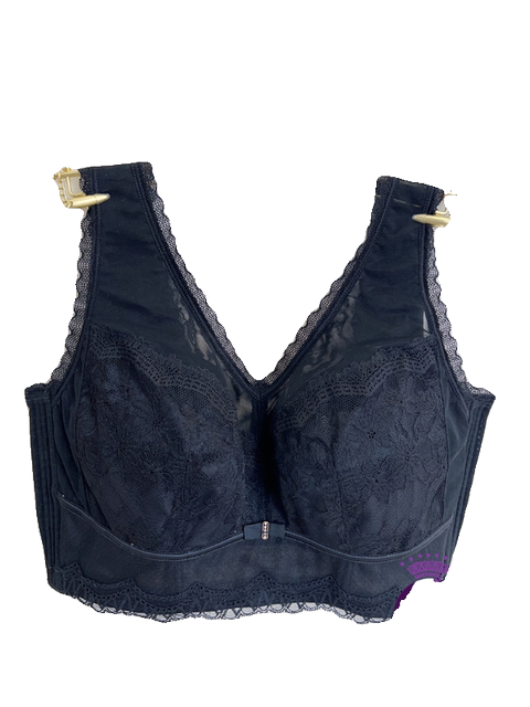 Gomul's big breasts appear smaller without steel rims, thin cotton cups are comfortable