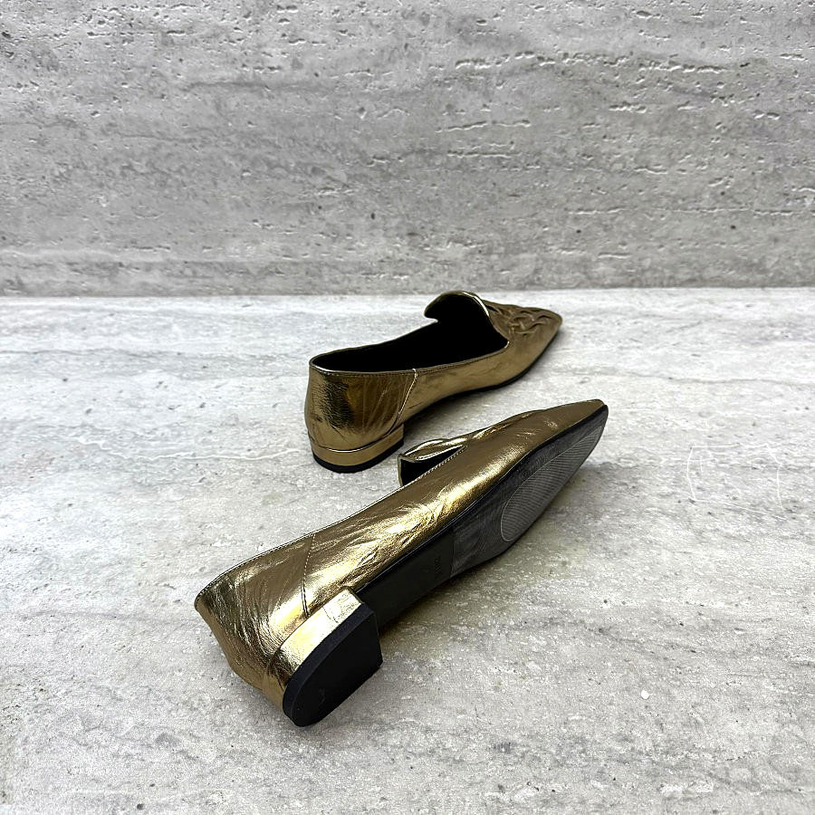 欧洲站真皮女鞋2026春新款方头褶皱乐福鞋单鞋一脚蹬懒人小皮鞋,淘宝优惠券,粉丝福利购,淘宝优惠卷