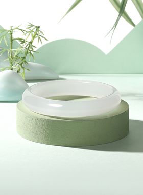 潮宏基倾玉白月光玉髓手镯