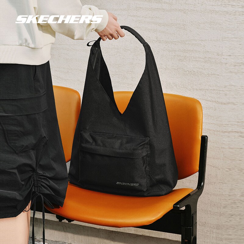 Skechers triangle bag metal zipper is fashionable and practical
