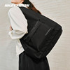 Skechers triangle bag metal zipper is fashionable and practical