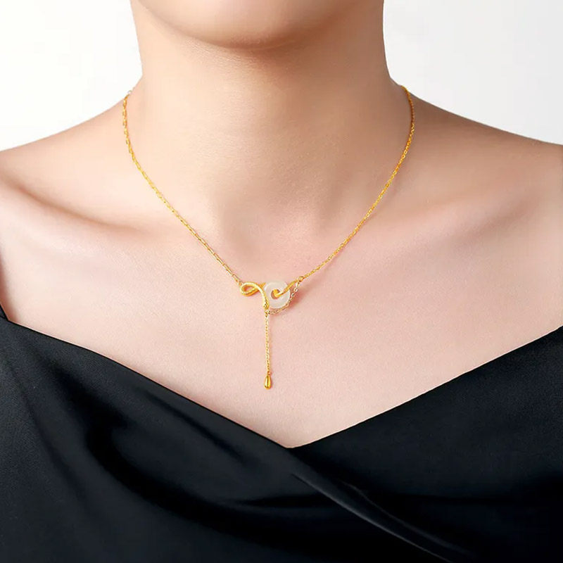 六桂福珠宝S925银黄金色项链生肖蛇平安扣锁骨颈吊坠礼物送女友,淘宝优惠券,粉丝福利购,淘宝优惠卷