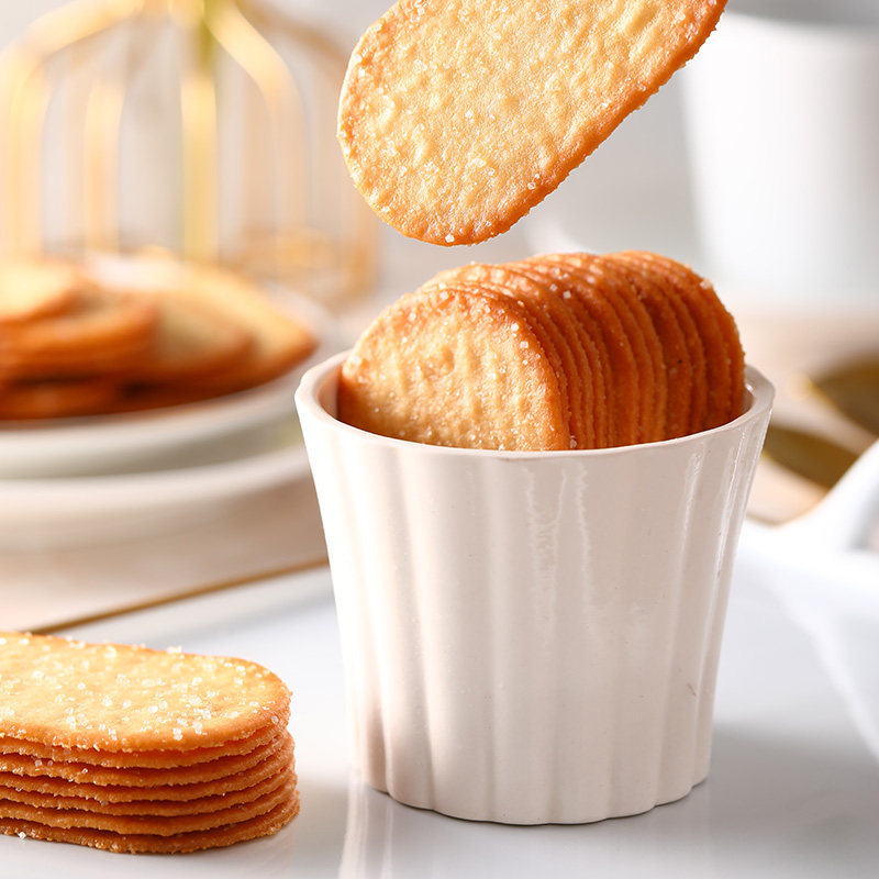 泰山娃椰香椰奶味薄脆饼干325g*1盒充饥解馋休闲零食薄饼小吃整箱