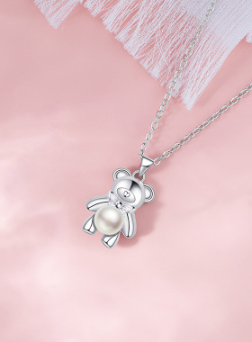 原创巴拉乐园系列小熊项链饰品女款小众仿珍珠不锈钢锁骨链送女友