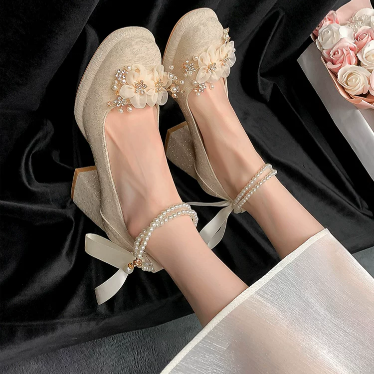 高跟鞋女大码新中式新娘旗袍秀禾婚纱婚鞋伴娘单鞋方头粗跟花珠扣,淘宝优惠券,粉丝福利购,淘宝优惠卷