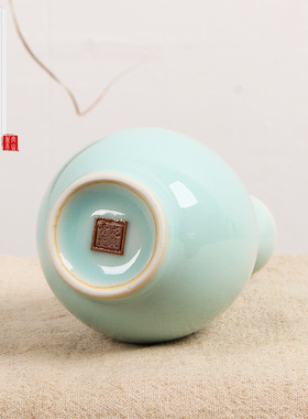 新工位玄关雨龙泉青瓷哥窑冰裂小号花瓶陶瓷工艺品中式家居摆件