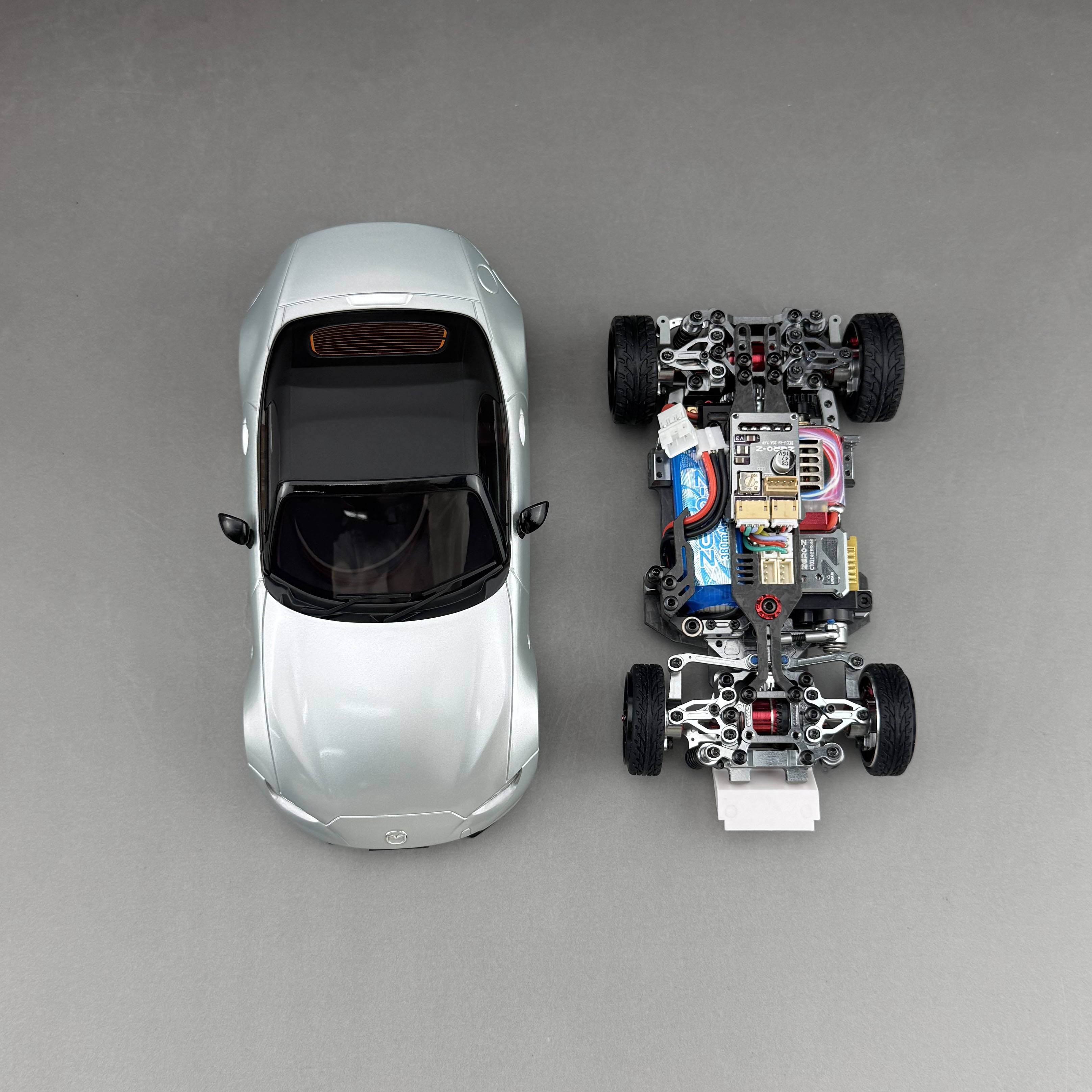 ZERO-Z全新四驱RC遥控蚊车灰白色MX5 金属车架DZ01竞速版 - 图2