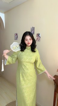 Spot large size fat mm lace inverted large sleeves elegant temperament improved version of pearl cheongsam 200 ປອນ