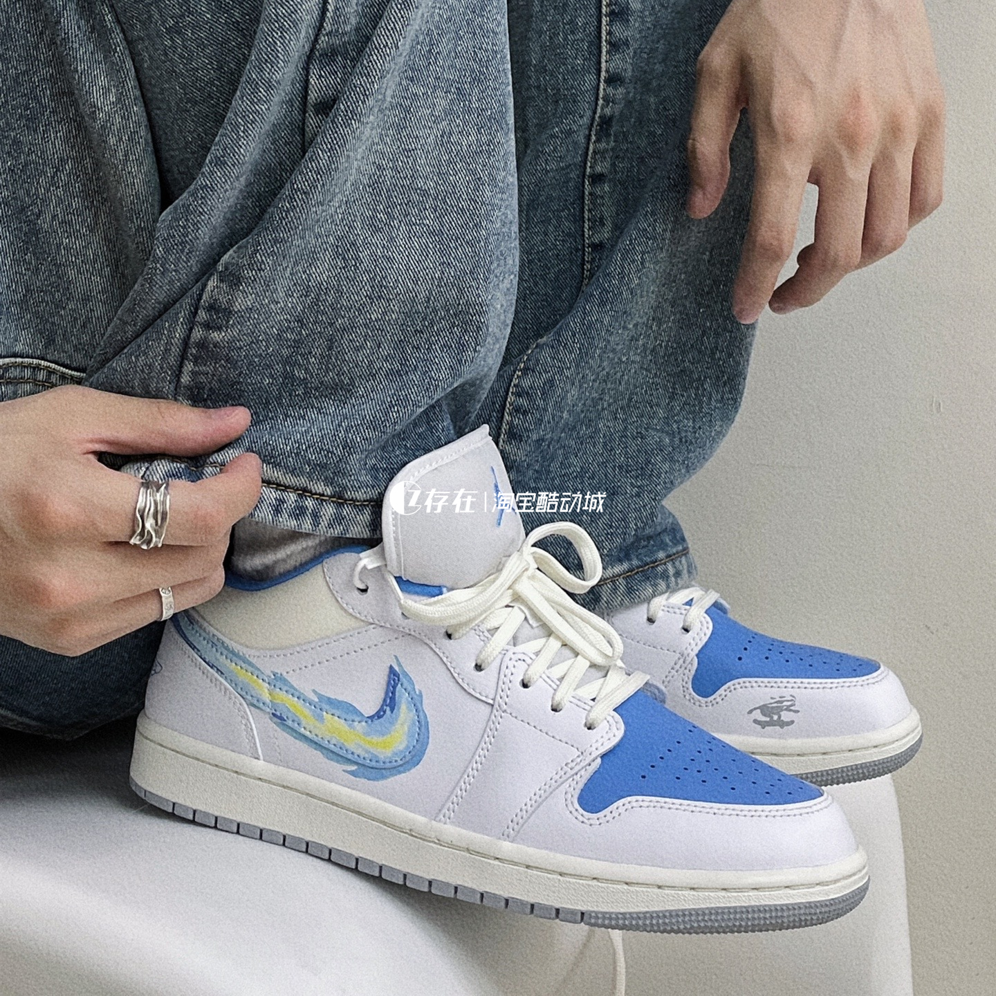 Air Jordan 1 AJ1黑绿脚趾白蓝女子低帮复古篮球鞋DM8960 553560-图0