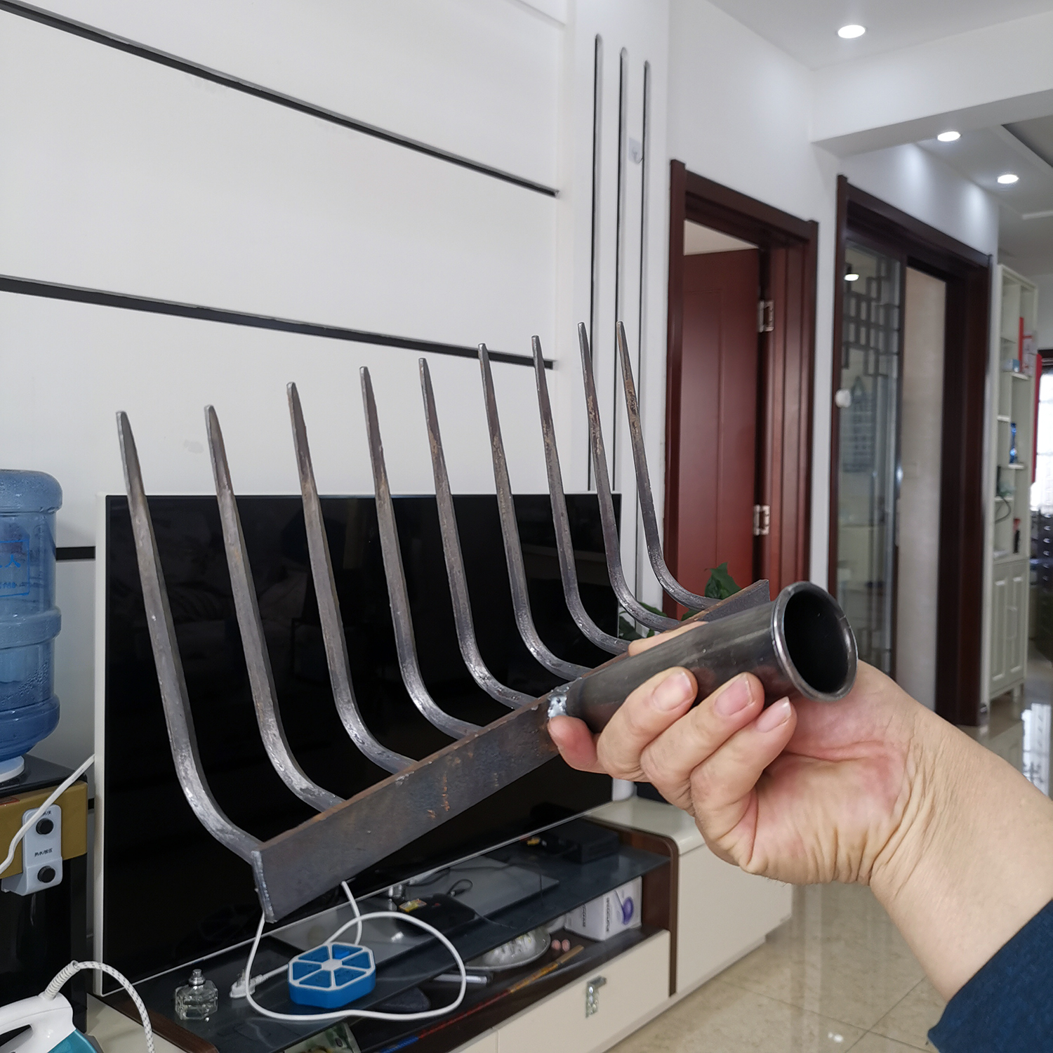 九弯齿钉耙松土耙子翻地清理杂草平整田地打理菜园锄头锰钢农具 - 图2