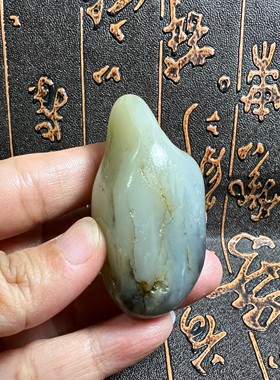 45g新疆和田青花籽料原石天然无修油润细腻吊坠黑白意境青花籽玉